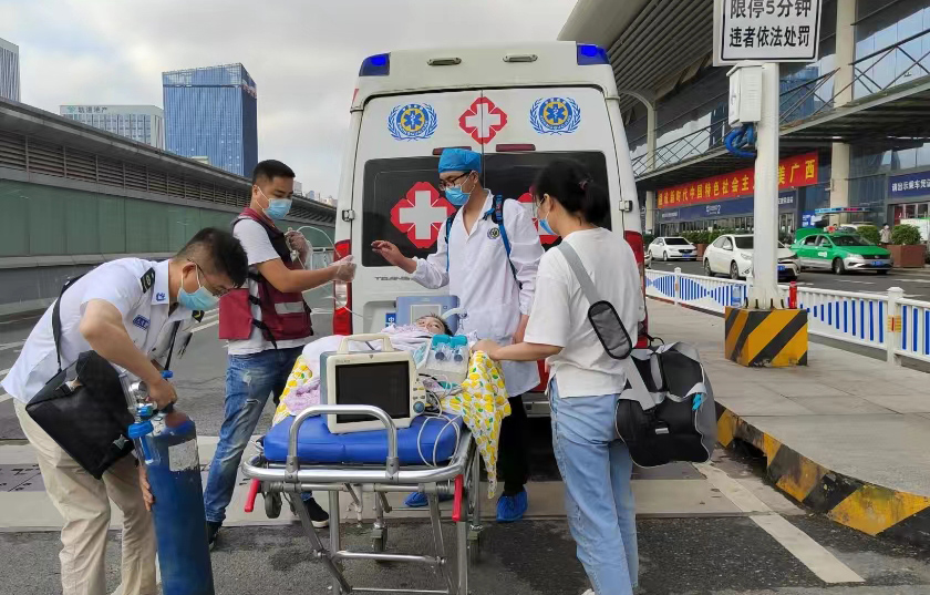 建始县救护车出租公司